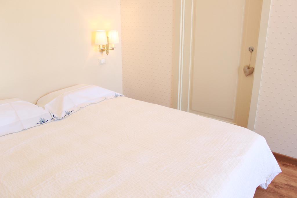 Hotel Dal Generale Moniga del Garda Exteriér fotografie